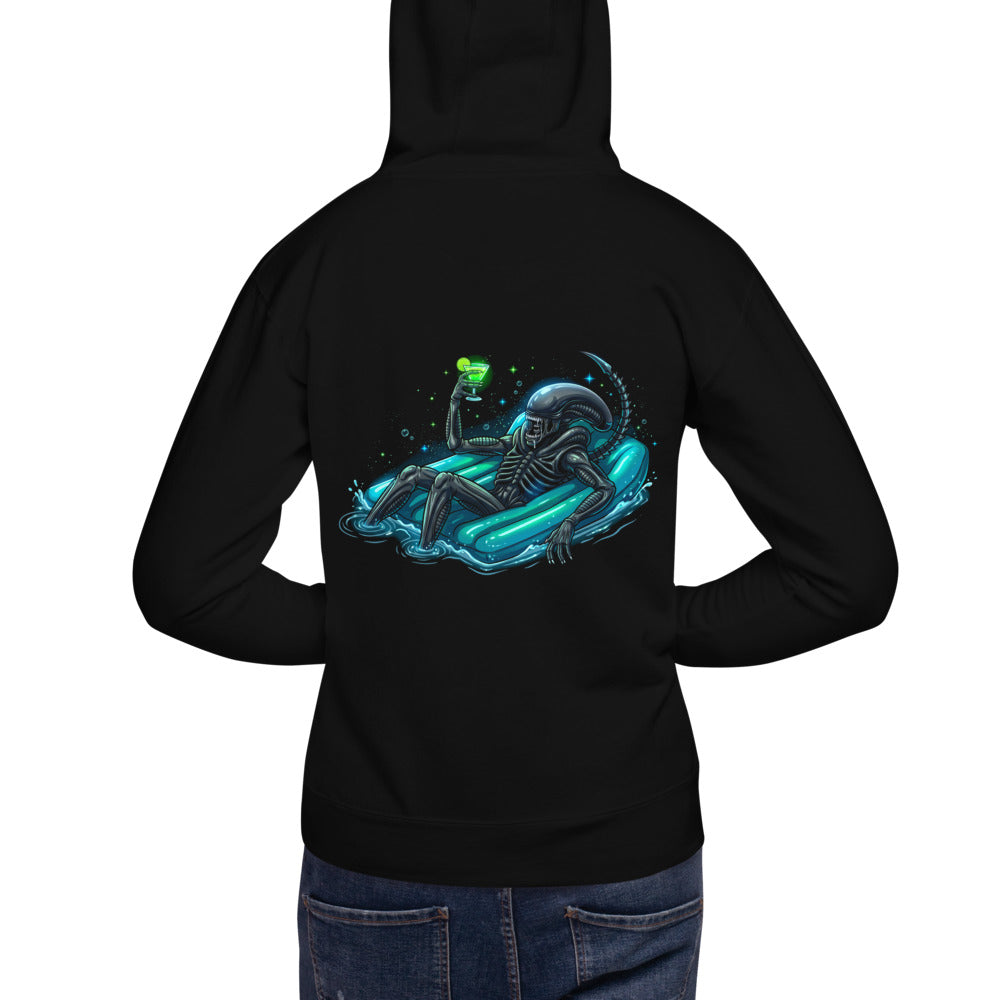 Hoodie Alien Xenomorph Pool Float Green Cocktail - Modelo masculino espalda