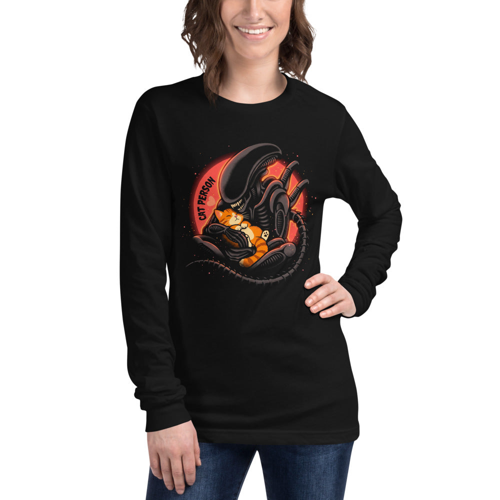 Manga larga Cat Person Xenomorph Hugging Orange Kitten - Modelo femenina