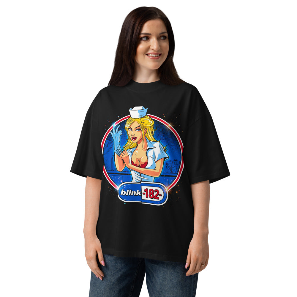 Oversize Blink 182 Nurse Glove Capsule Logo - Modelo femenina