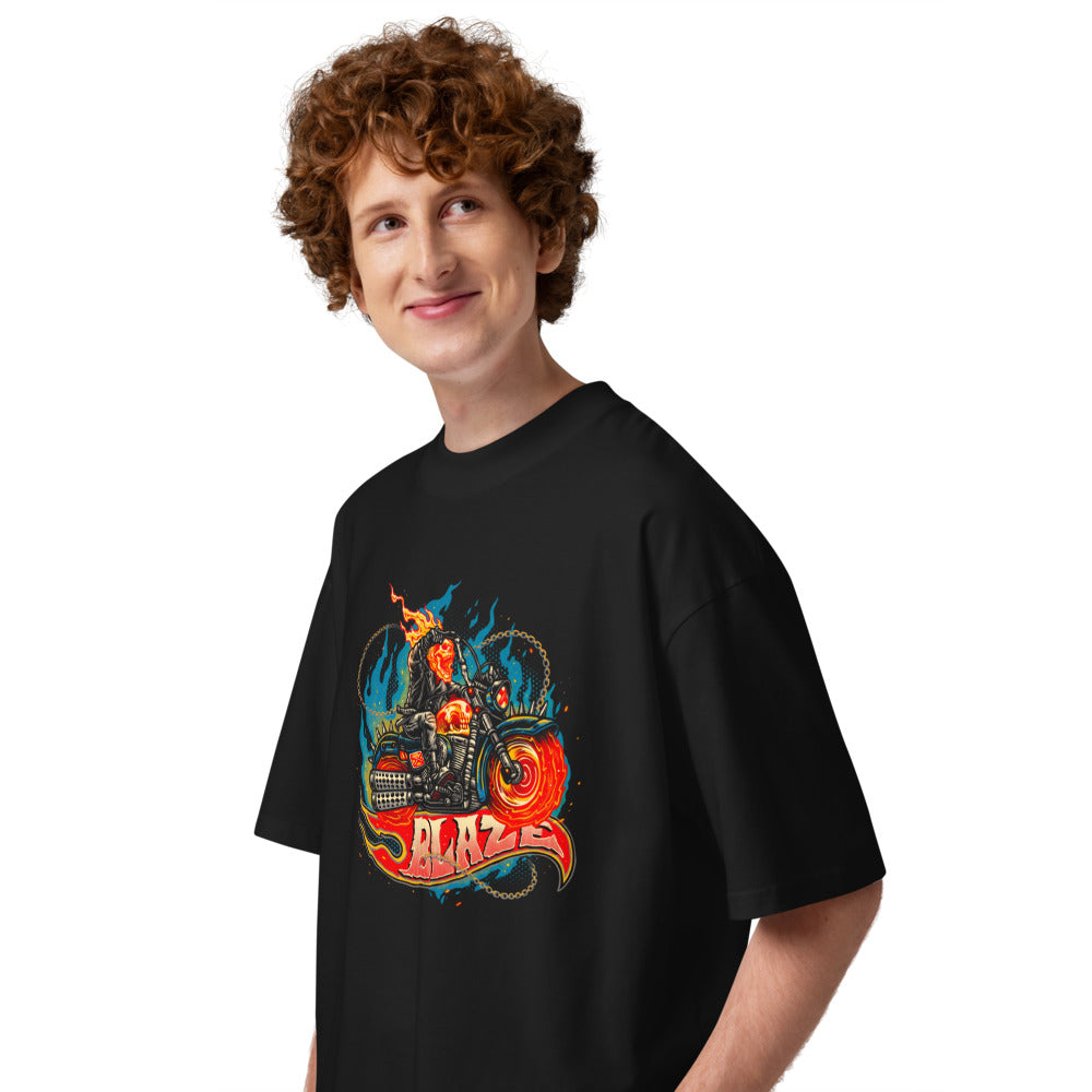 Oversize Ghost Rider Blaze Spiked Chopper - Modelo masculino lateral