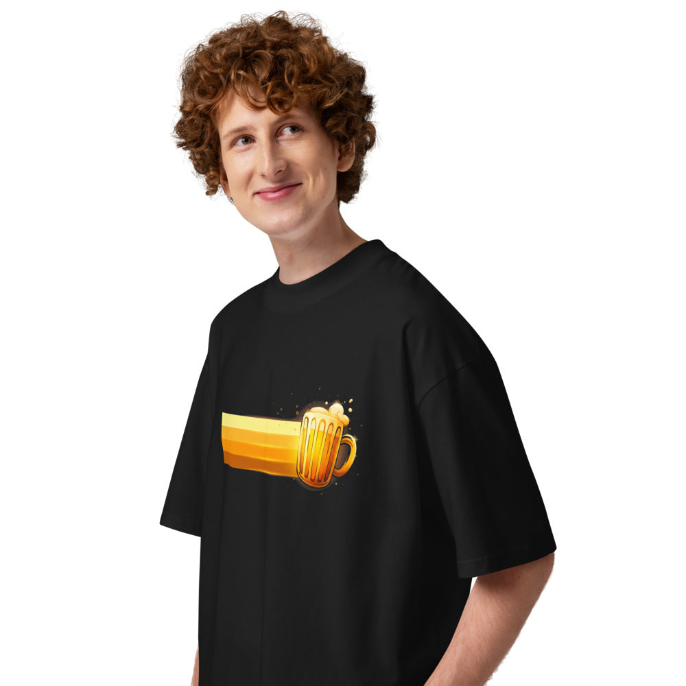 Oversize Golden Beer Mug Foam - Modelo masculino lateral