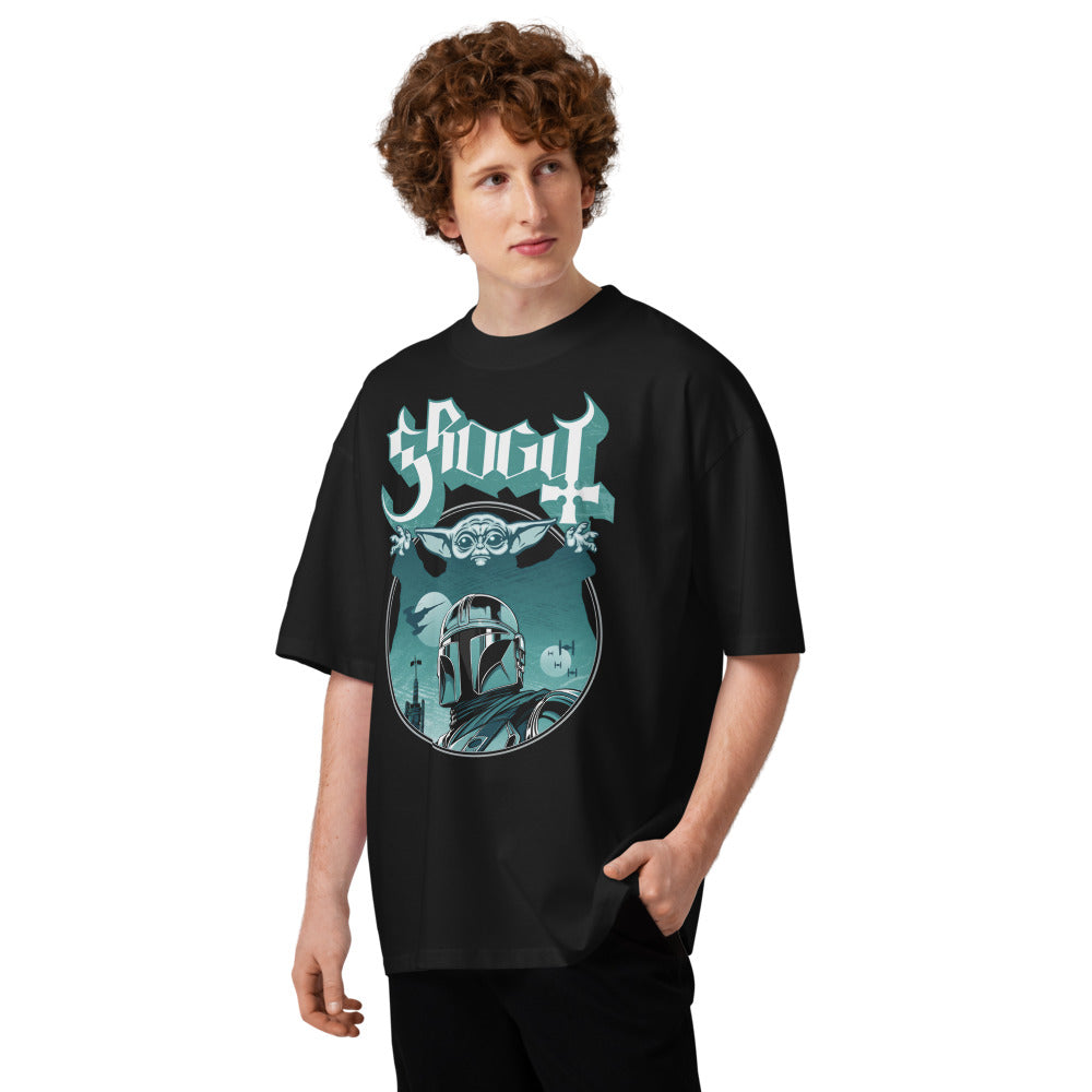 Oversize Grogu Ghost - Modelo masculino
