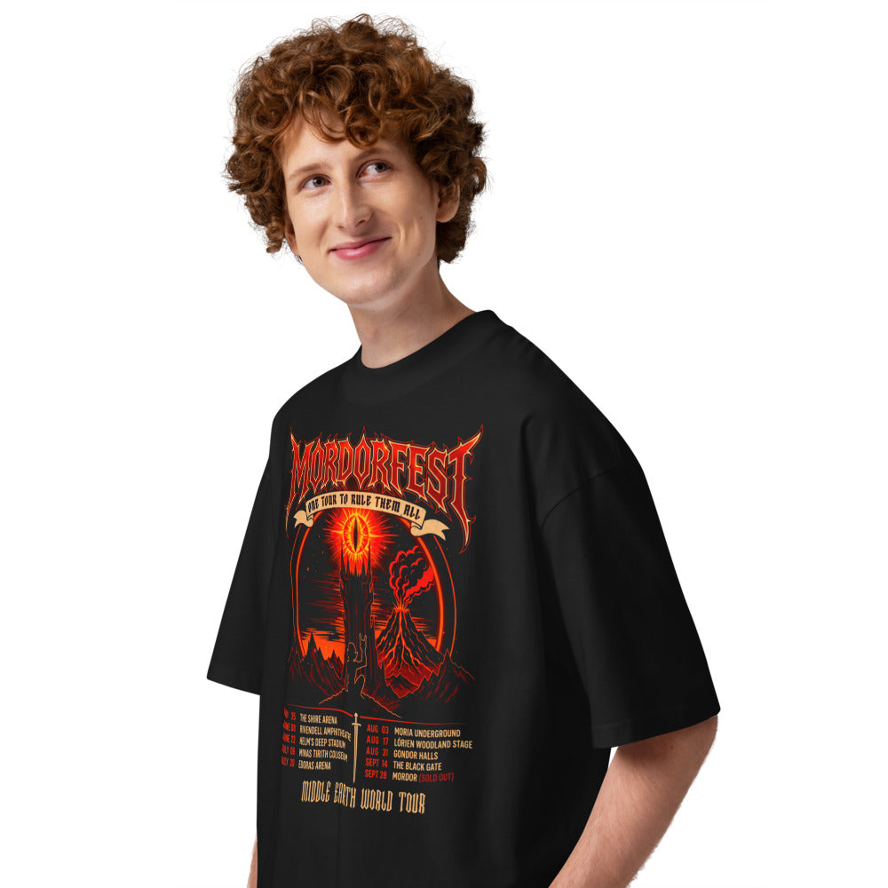 Oversize Mordorfest One Tour To Rule Them All - Modelo masculino lateral