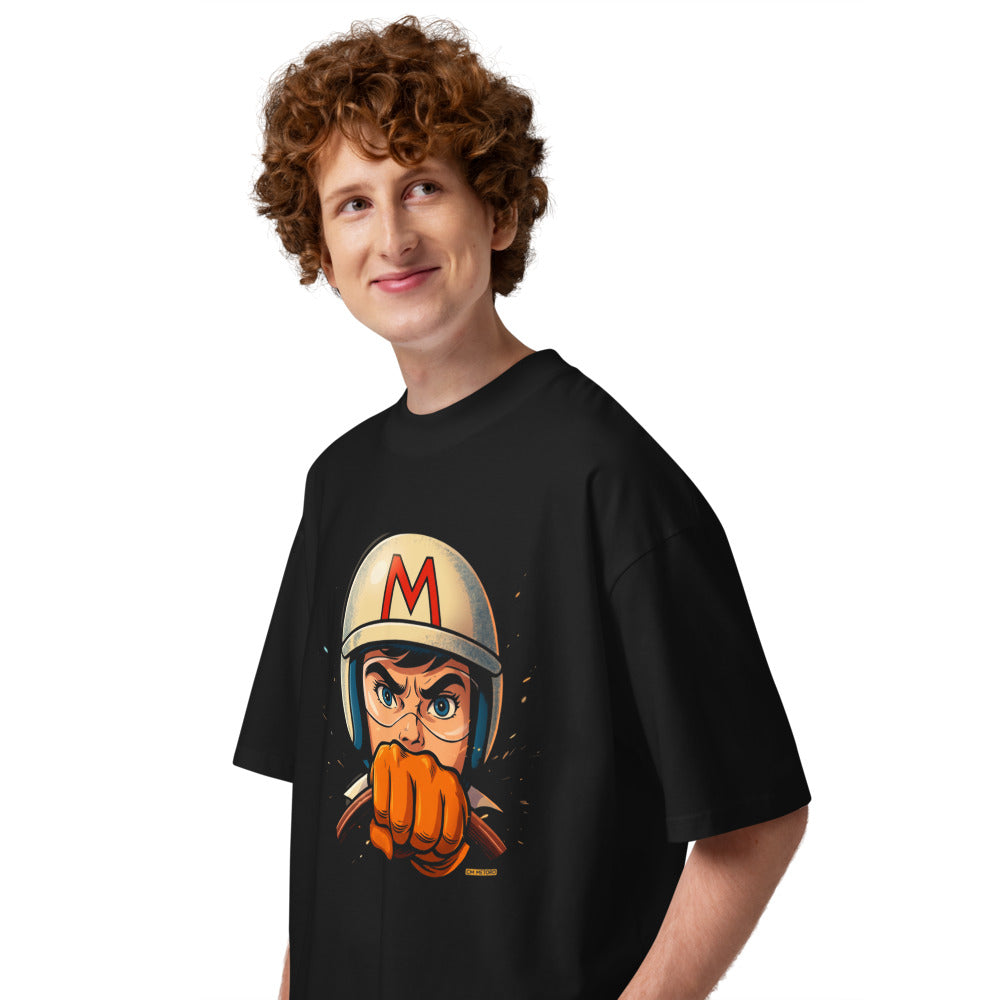 Oversize Speed Racer Helmet Fist - Modelo masculino lateral