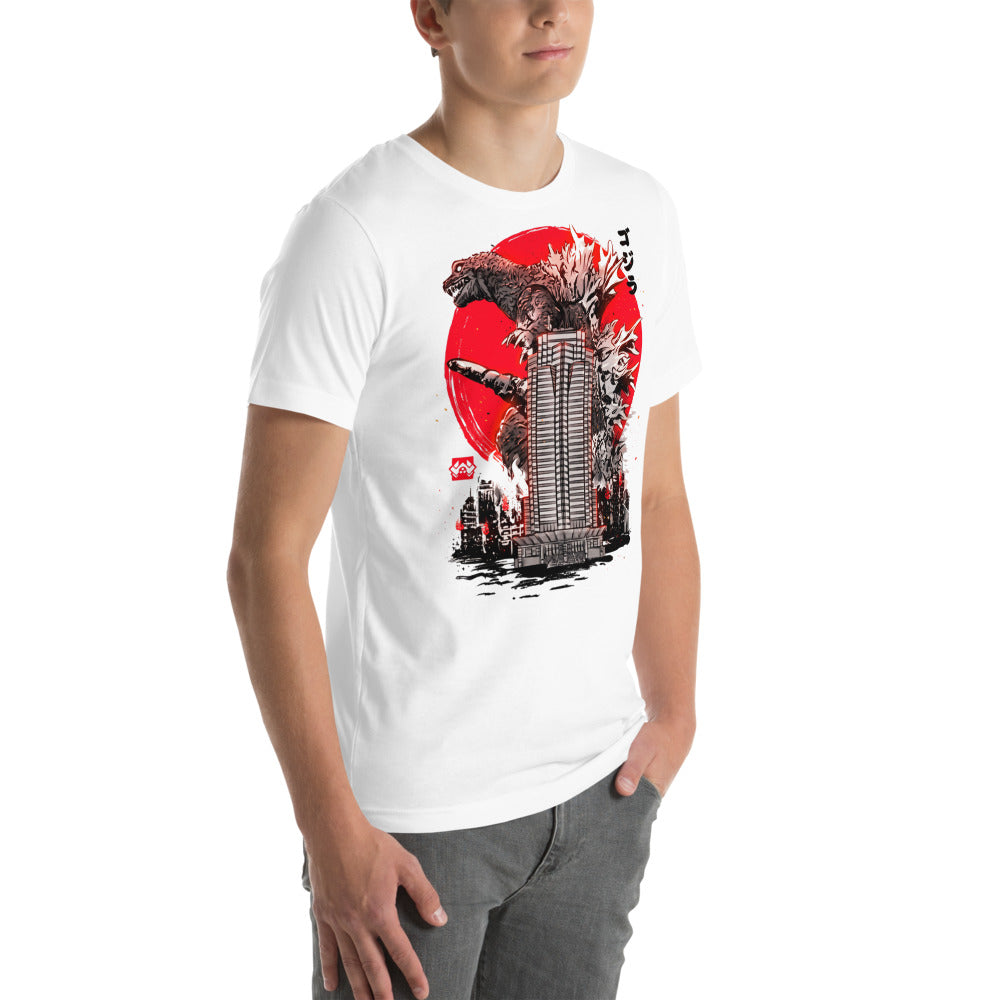 Playera Godzilla Sumi-e Red Sun Skyscraper - Modelo masculino lateral