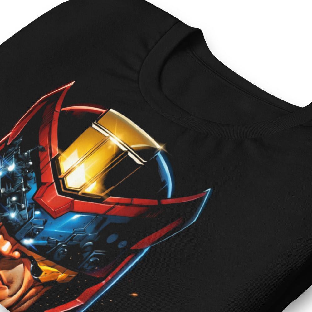 Playera Judge Dredd Golden Crest Helmet - Doblado zoom