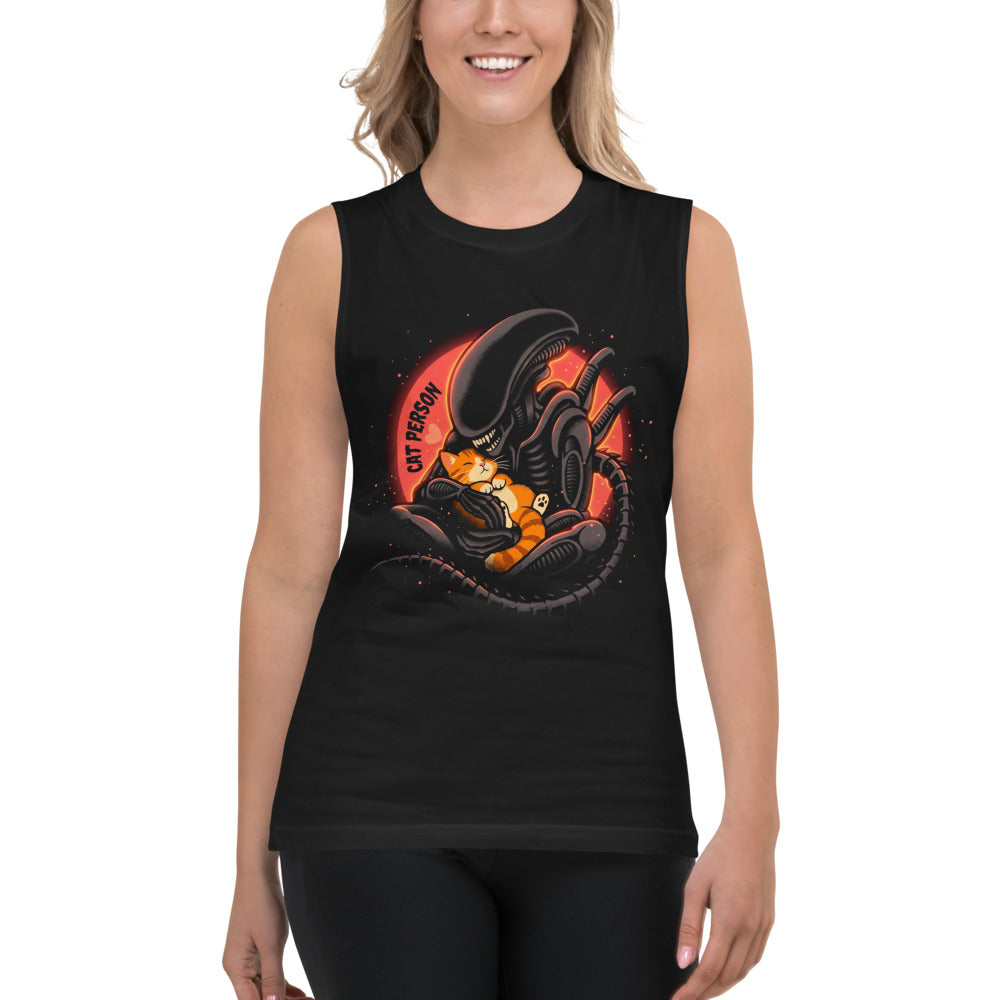 Sin Mangas Cat Person Xenomorph Hugging Orange Kitten - Modelo femenina