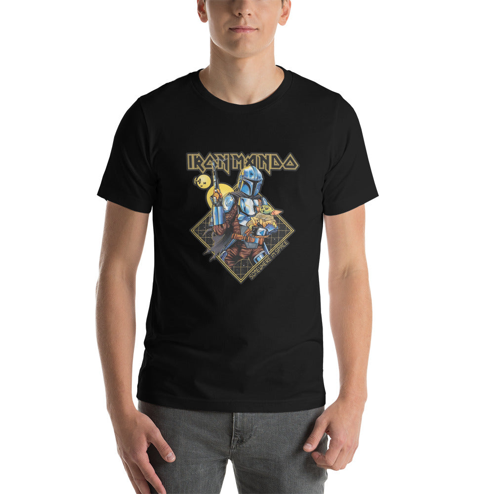 ¡Compra el mejor merchandising en Superstar! Encuentra diseños únicos y de alta calidad en playeras, Playera New Iron Mando