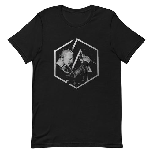 ¡Compra el mejor merchandising en Superstar! Encuentra diseños únicos y de alta calidad en playeras, Playera Chester Bennington
