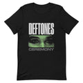 ¡Compra el mejor merchandising en Superstar! Encuentra diseños únicos y de alta calidad en playeras, Camiseta Deftones - Ceremony