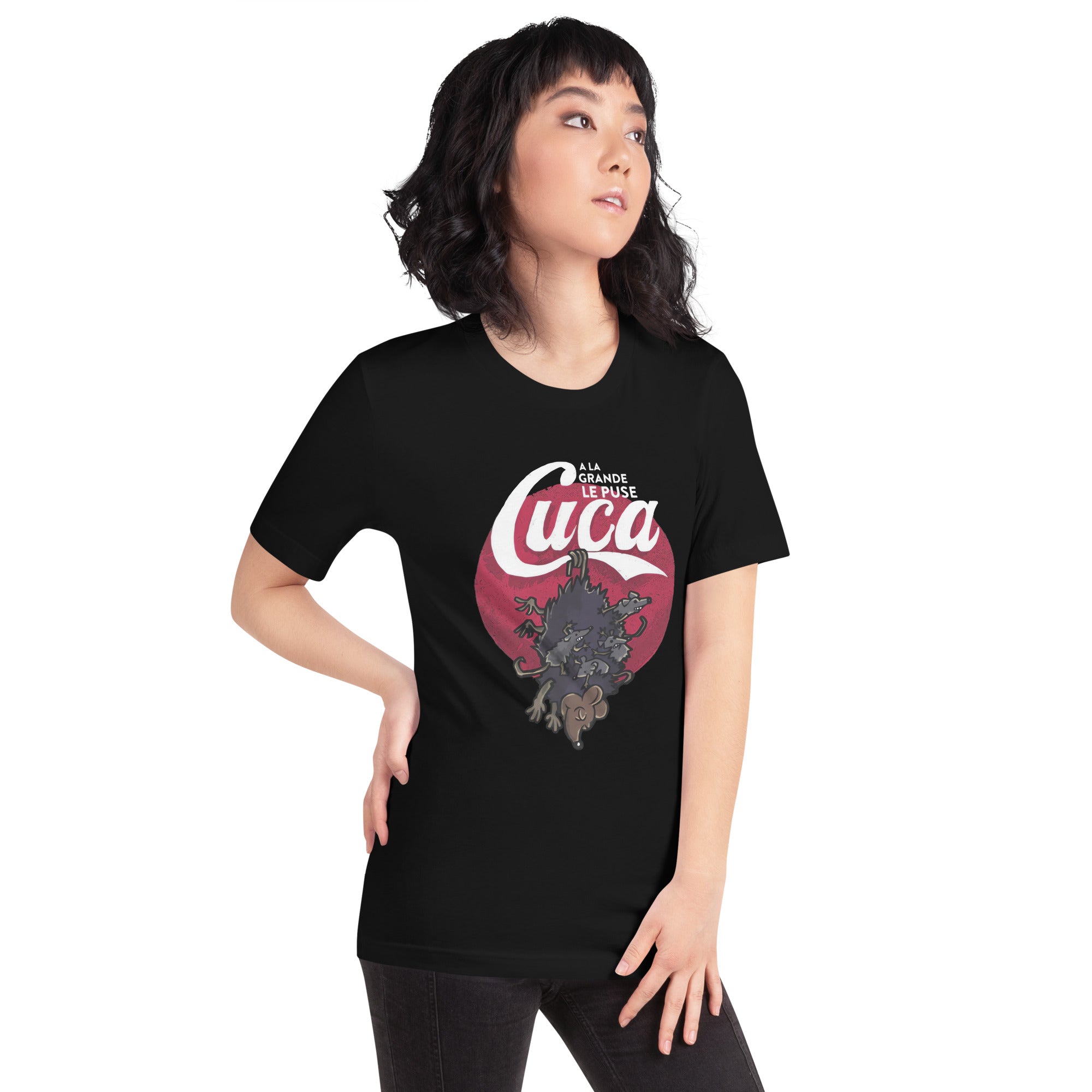 Playera a la grande le puse cuca, Disponible en la mejor tienda online para comprar tu merch favorita, la mejor Calidad, compra Ahora en Superstar! 