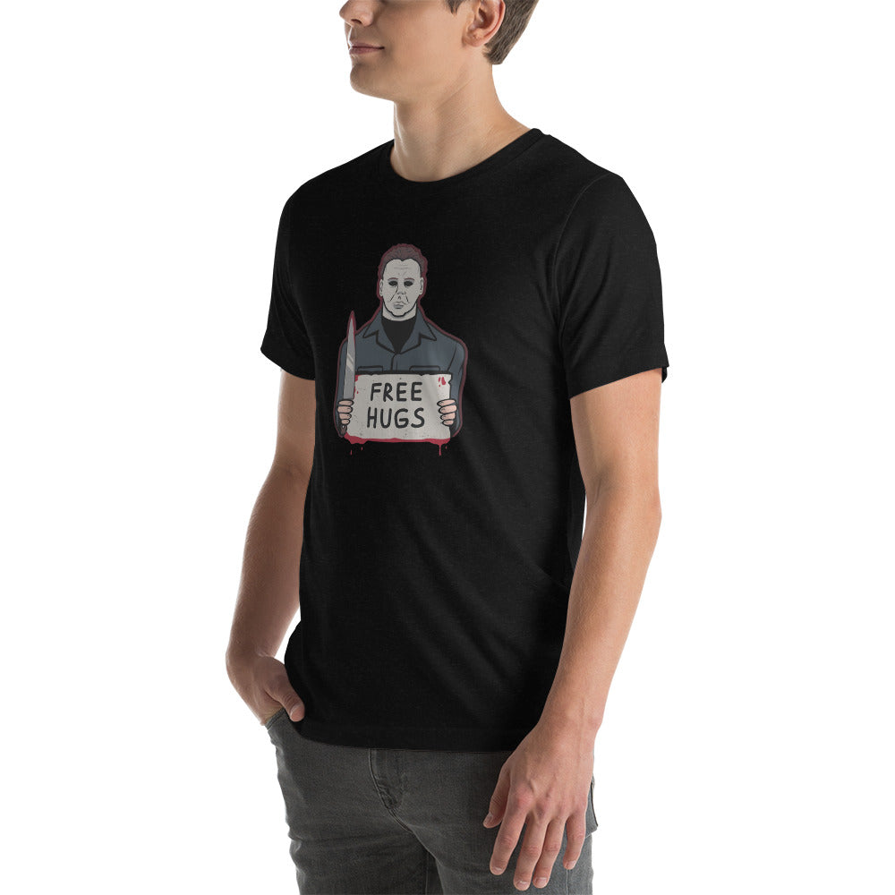 Free Hugs es un producto de ropa que es ideal para los fanáticos de Jason que deseen mostrar su amor de manera divertida y original.