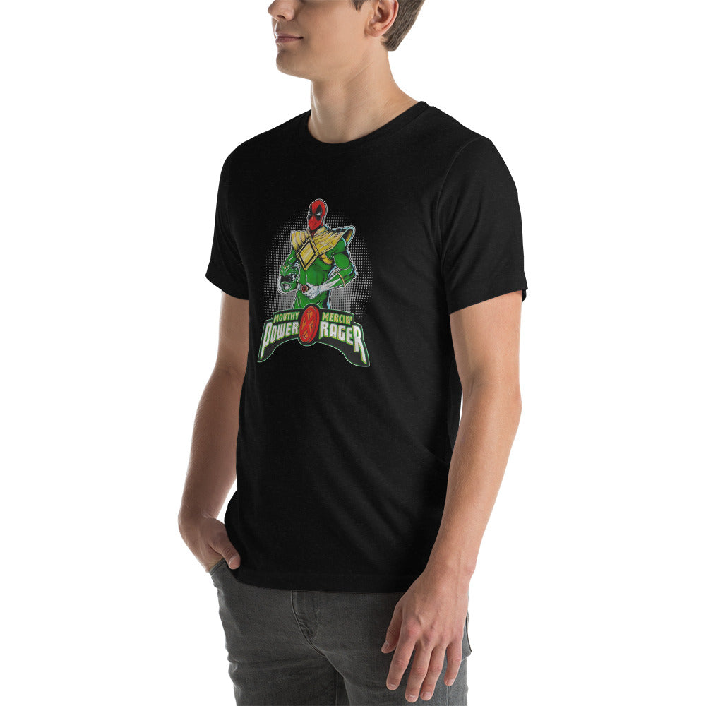 Playera Green Ranger (?) Es un producto de ropa que es ideal para los fanáticos de Power Rangers y Deadpool que deseen mostrar su amor de manera divertida y original.